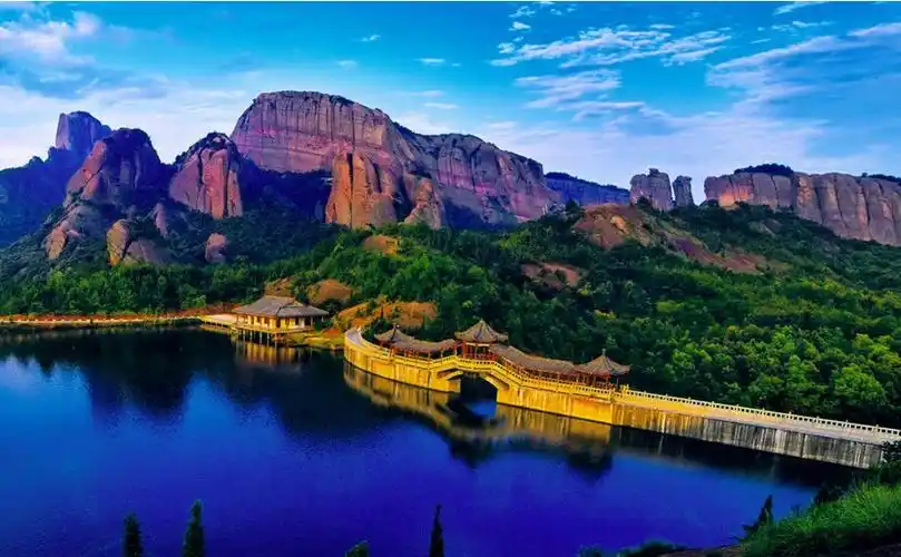 【江西是个好地方—大美上饶】弋阳龟峰风景名胜区_腾讯新闻