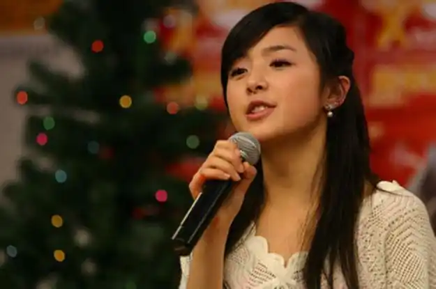 《最想念的季节》是2004年超级女声季军张含韵的一首单曲,收录于ep