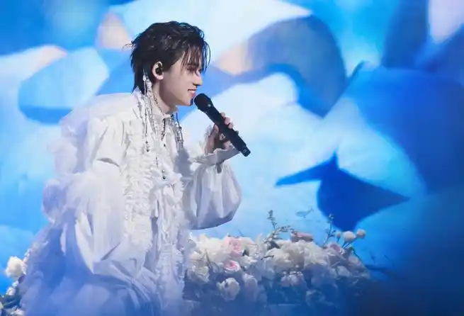 宋亚轩solo舞台不枉##时代少年团叁重楼暨出道四周年演唱会