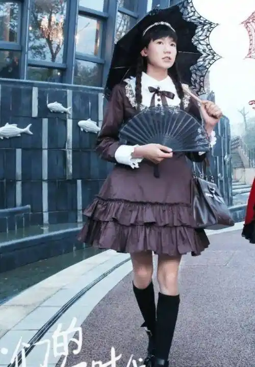 王源"女装扮相"太亮眼!