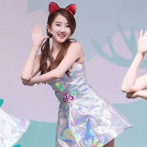 近日,前蜜蜂少女团成员王如月在短视频账号上发布的一个《零成本副业