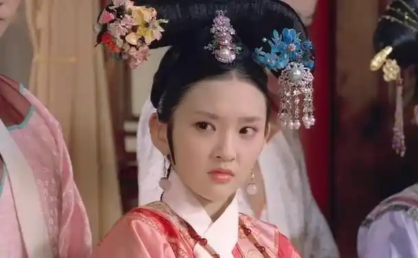 5位"笨蛋美人"天花板,苏有朋说的对,长得好看的演才不会被骂