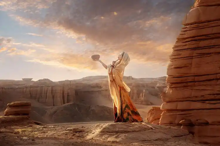 飞天神韵罗布泊环境人像旅拍作品