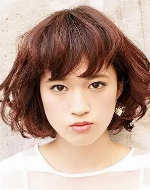 甜美漂亮的短发梨花辣女短发内扣发型图片_发型造型_宝妈时尚生活网