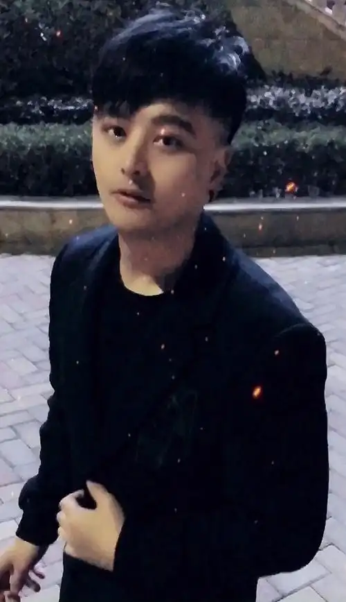 中秋快乐93//@卡道长:cv卡修超话04@浮声绘梦菌#今朝与共