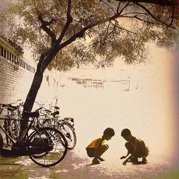 儿时童年背景图jpgpsd像素:800 x 800格式: psd童年怀旧背景jpg像素