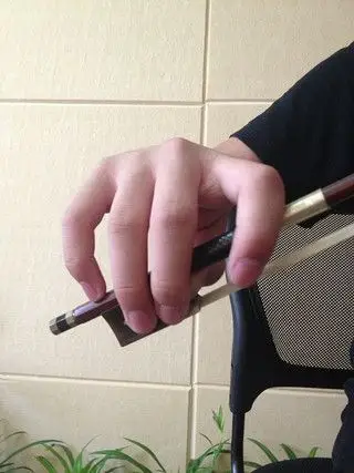 学习小提琴的正确姿势