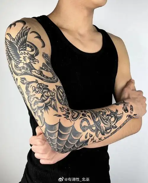 old school拼接花臂#school纹身##花臂纹身##黑灰纹身