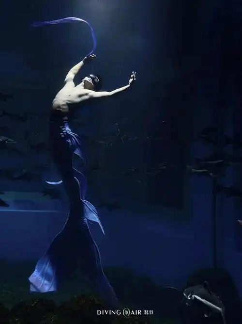 美人鱼潜水  #贵阳美人鱼  #水下摄影  #男人鱼