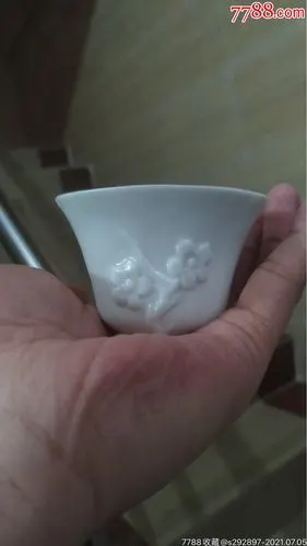 清代中晚福建德化窑白瓷梅花杯,完整无瑕疵,传世温润.