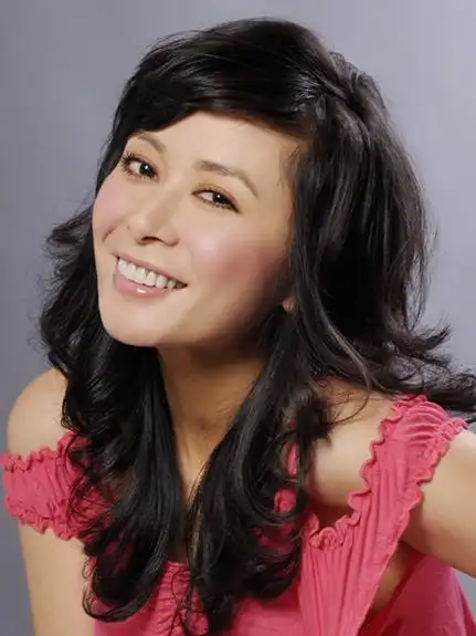 张恒献爱心领养大熊猫 为熊猫宝贝取名恒恒(图)