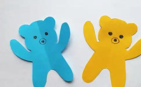幼儿简单小手工,用卡纸剪出一个可爱的小熊,好学又好看