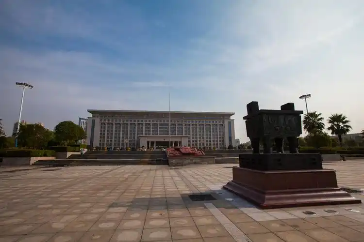 宜春市人民政府