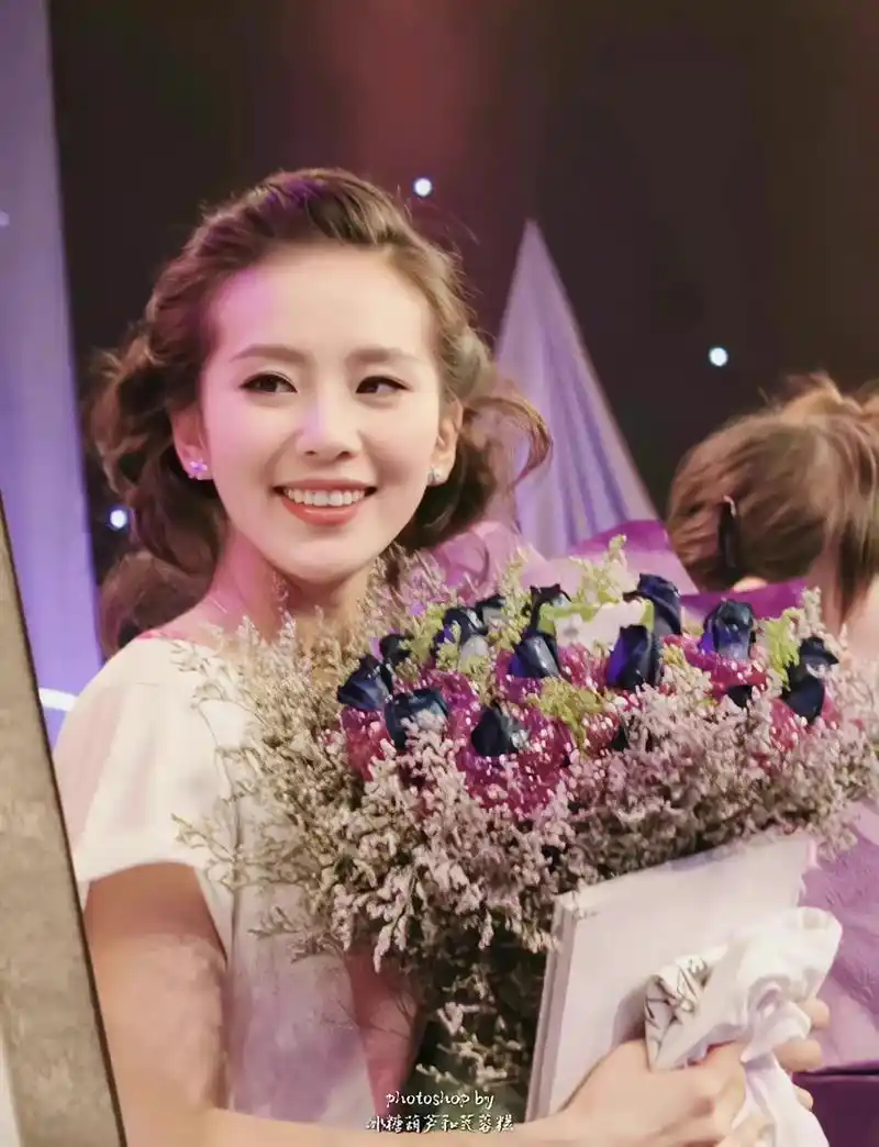 早期的刘诗诗是甜妹!#笑容最治愈的女孩 #清纯甜美  #刘诗 - 抖音