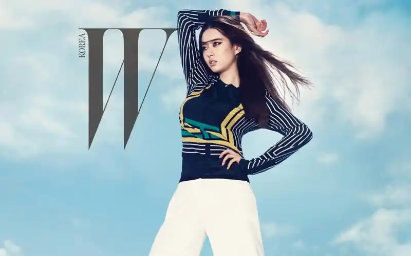 高雅拉美女壁纸2021