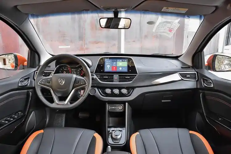 实拍|宝骏310自动挡 3万多不用再挤公交