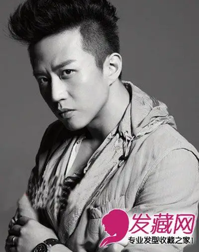 热播 三大男主帅气发型大pk(4)导读:一向都很有你型男范的邓超,私下里