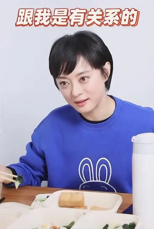 没滤镜加持路人拍的孙俪真不一样40岁发际线上移断崖式衰老