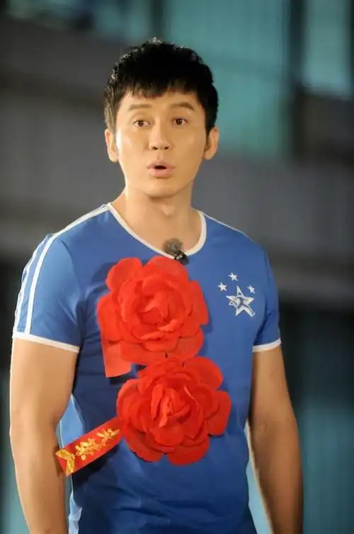 《跑男3》决战赴京名额 李晨怀旧造型热力开跑|奔跑吧兄弟_网易娱乐