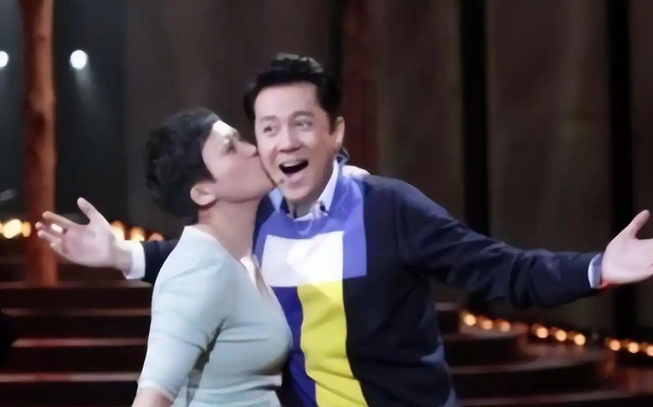 回顾蔡国庆两次情断异国恋后娶富婆为妻如今儿子成他的骄傲