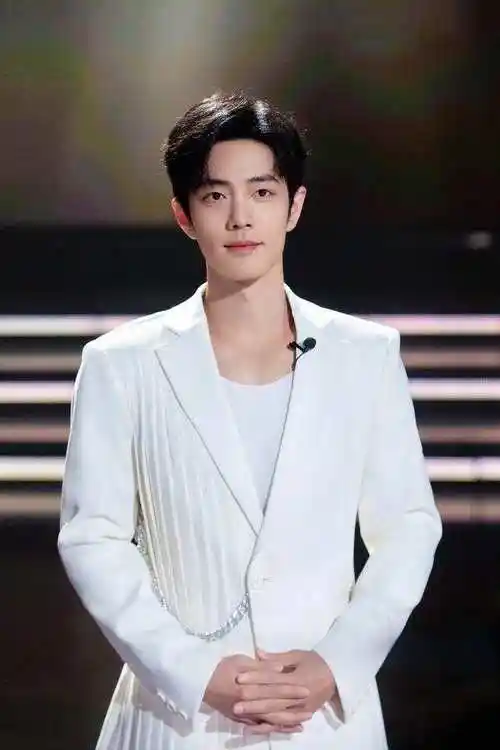 肖战有多好看网友真人和普通人不在一个次元美得不似真人