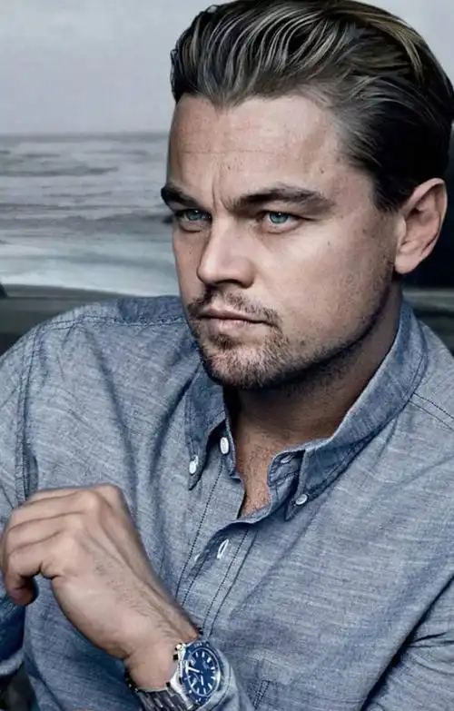 小李子多有魅力?20岁被"球花"示好,47岁还能让首富女友发花痴