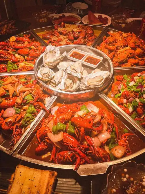 02全虾宴小龙虾界的满汉全席足足六种口味