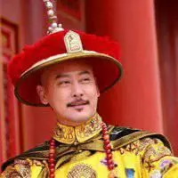 呆萌皇帝卡通图片_微信头像图片大全