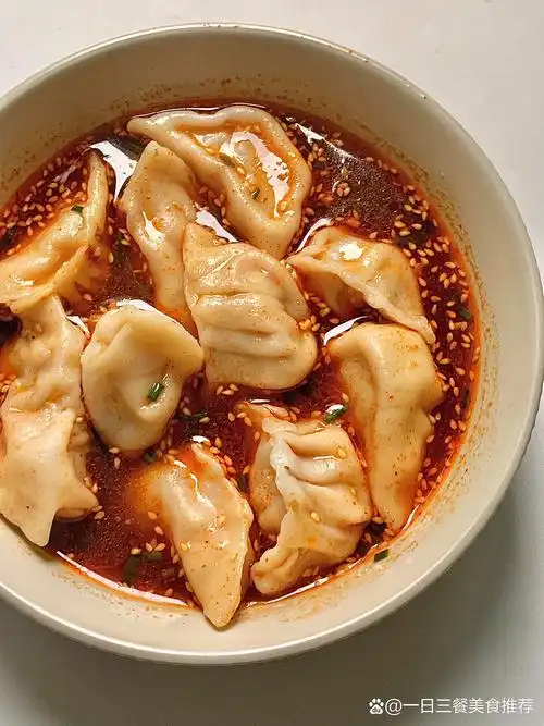 开胃酸汤水饺谁吃谁迷糊真的太香啦!十分钟搞定!真的超级无敌方便!