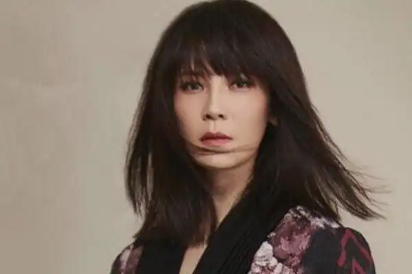 杨乃文事件是怎么回事 吴青峰粉丝问她为什么那么叼