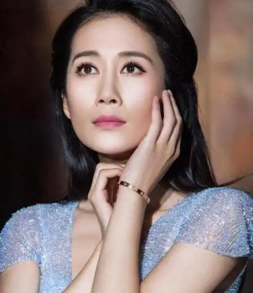 不接广告不炒作个个都是实力派这8位演员堪称圈内清流