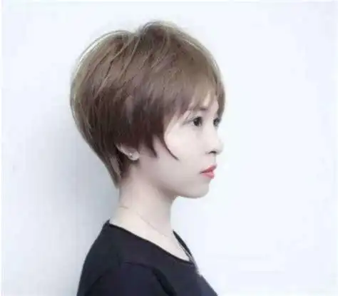 不吹不烫不染的哪种短发好看 美发街10款女生短发不烫不染发型精选(第