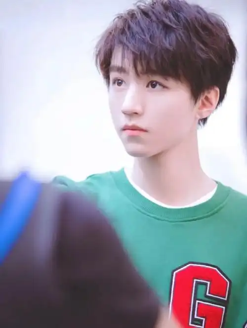 王俊凯  #王俊凯神仙  小螃蟹们不收藏我都会伤心的ok?