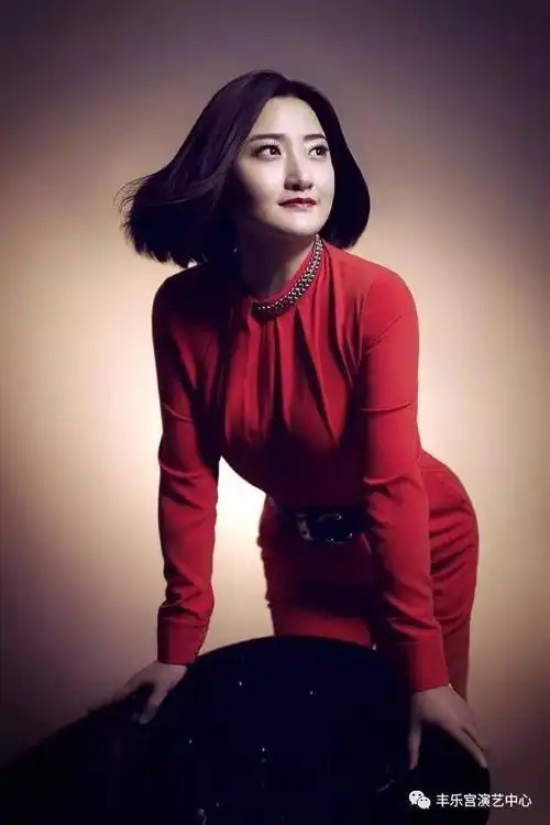 【就在明晚】当红人气歌手-云菲菲,丰乐宫歌友会!