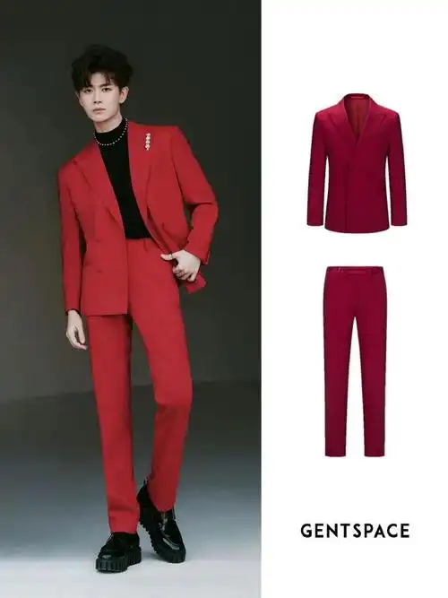 任嘉伦超话#gentspace##任嘉伦#in gentspace任嘉伦身着gentspace红色