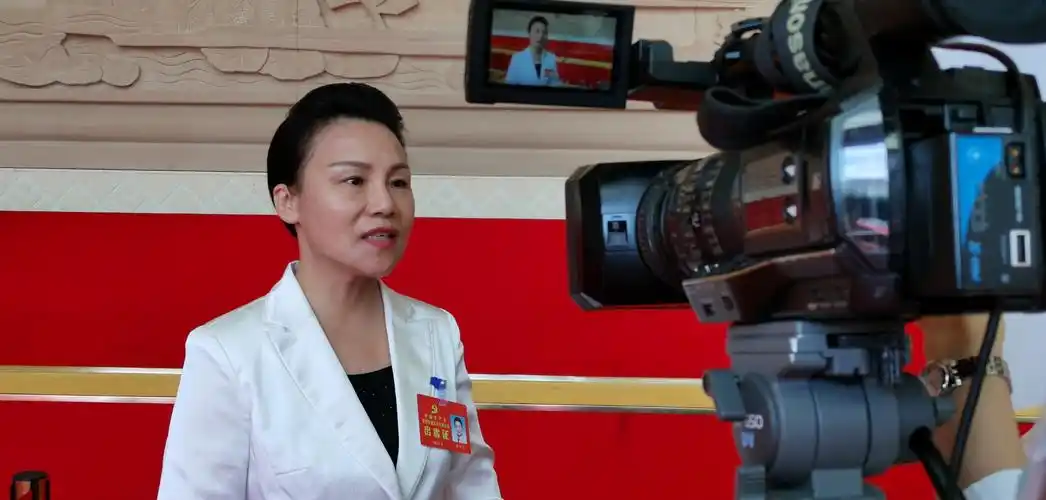 市广播电视台专访 - 党政要闻 - 广西贺州市钟山县人民政府门户网站