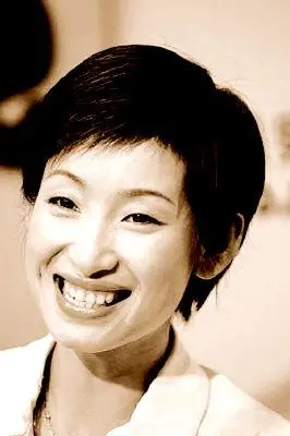 被爆赴韩做手术 秦海璐整容前后对比照曝光