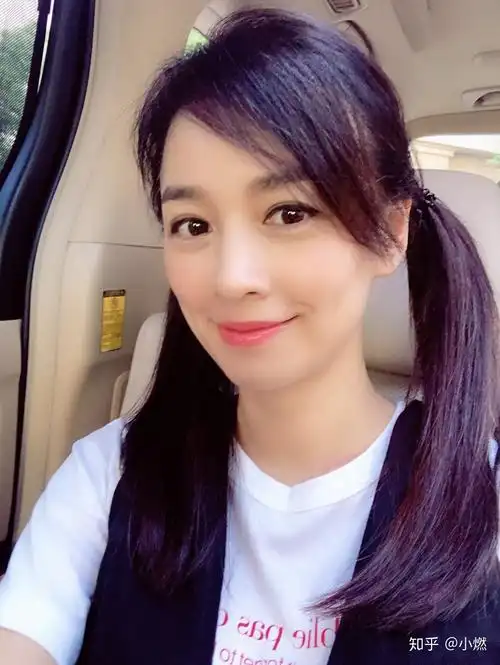 谈到演员张庭,大家应该都非常熟悉了吧,早在1991年张庭就凭借出演电视