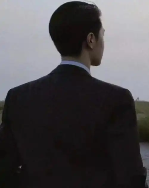 此男该亖的背影杀让多少人神魂颠倒过05#王一博