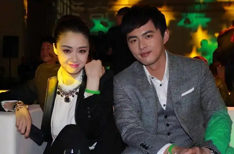 在蒋欣遇到叶祖新之后,事业也走入上升期.