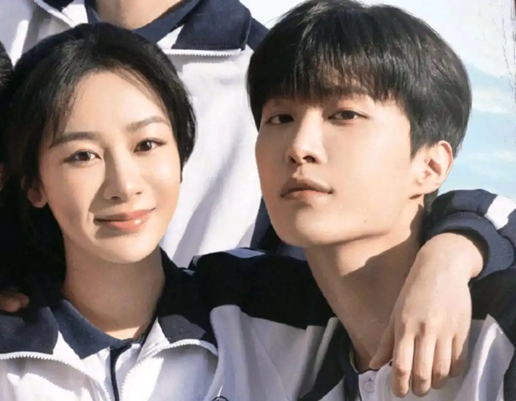 30岁杨紫搭档22岁范丞丞演高中生,被批脸僵年龄差明显