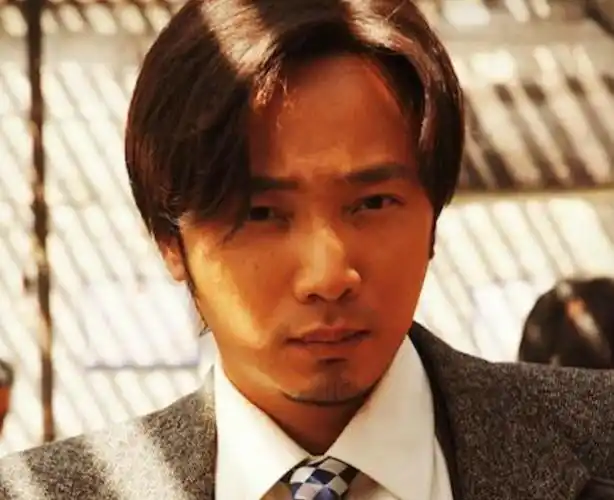 徐峥因一部剧红到现在,女主却因颜值高,如今她逆袭成当红巨星