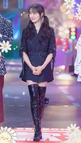 再次见证郑爽是腿精!长靴都能穿成堆堆袜,这腿一般女生羡慕不来