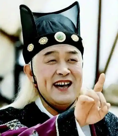 李建义:5岁见到太监,长大后靠演太监出名,生活却低调了一辈子_腾讯