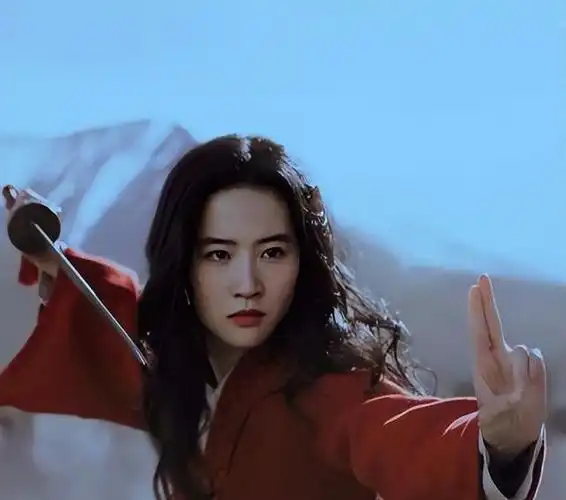 21年后,再看的刘亦菲的处境,才明白为啥金庸,胡歌会把她夸上天