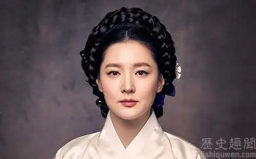 《师任堂》李英爱的剧照