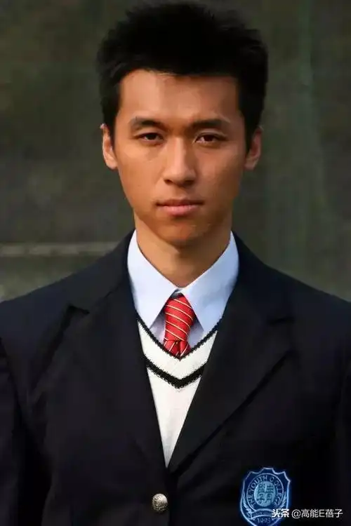 靳东和谁演夫妻都不像(你可能想不到他们和靳东)(8)