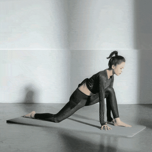 古力娜扎健身照片,翘臀美腿好性感!_身材_瑜伽_紧身