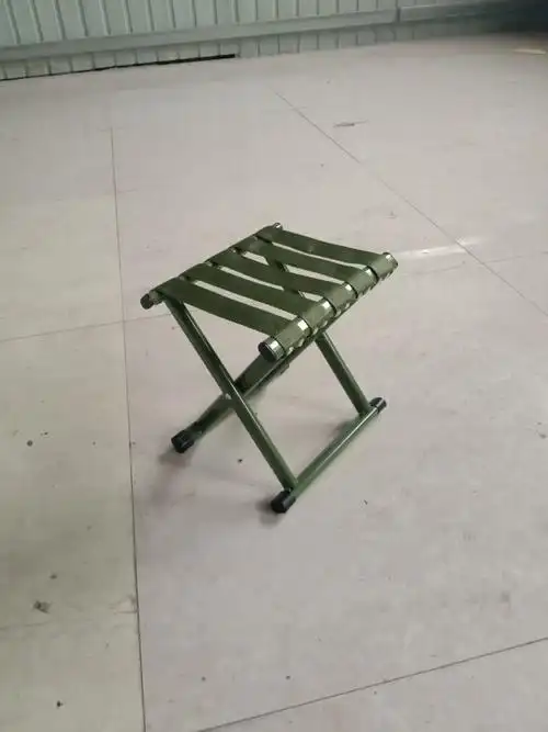 户外现代简约家具折叠便携绿色铁马扎学生户外写生凳子不包邮