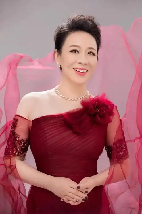 著名女高音歌唱家张立萍将登台衡水保利大剧院_中国